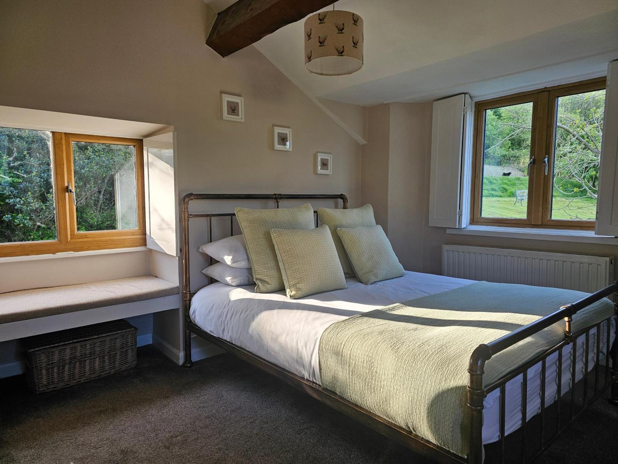 Отель Hole House Farm Милом Экстерьер фото