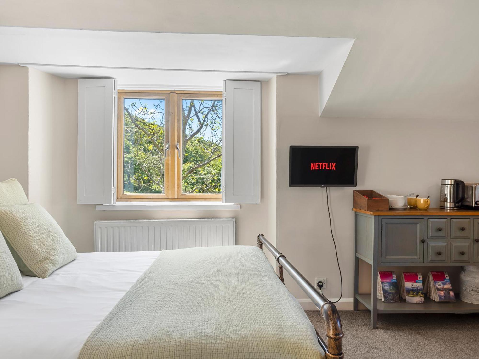 Отель Hole House Farm Милом Экстерьер фото